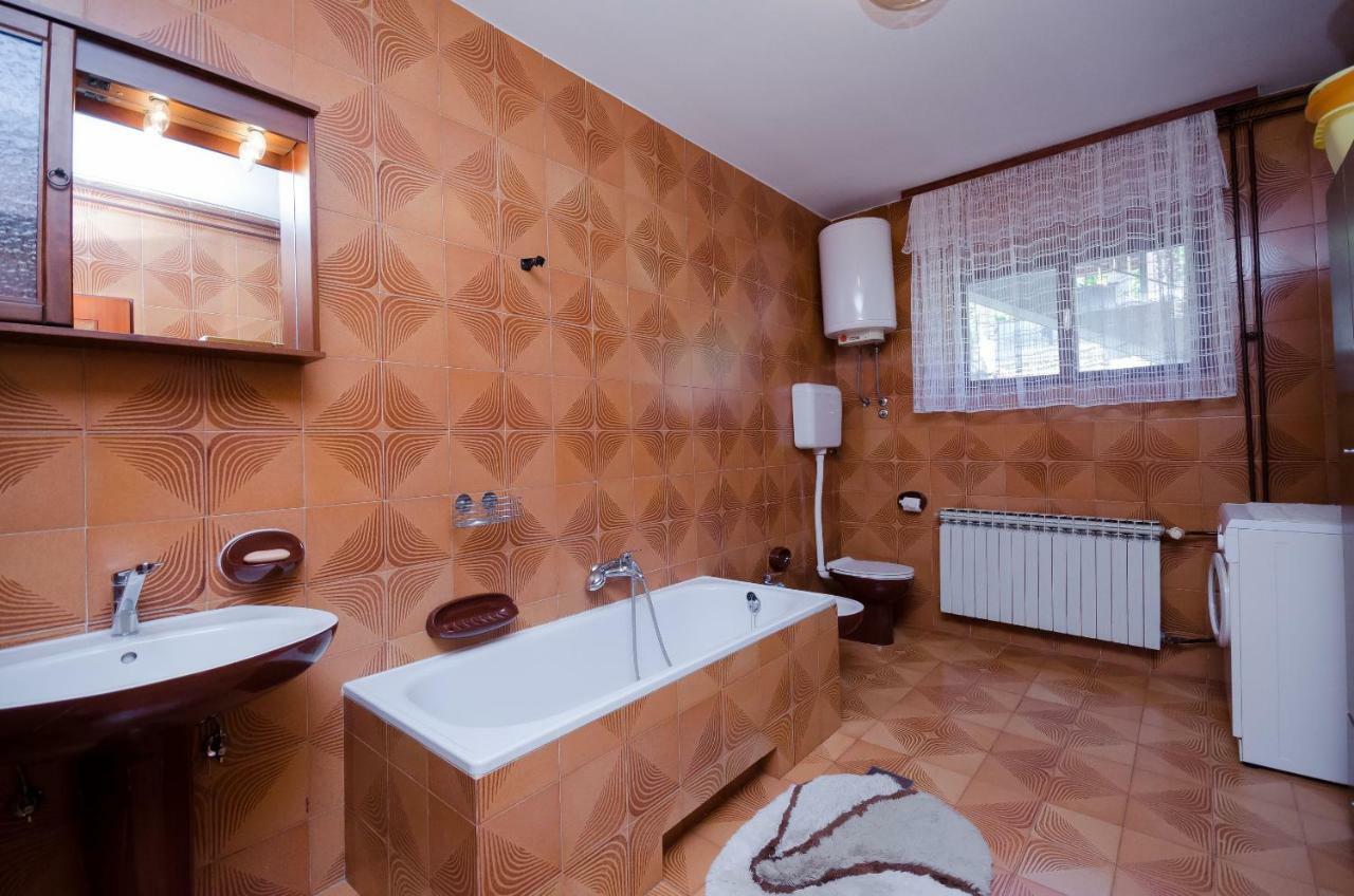 Zeljko Apartment